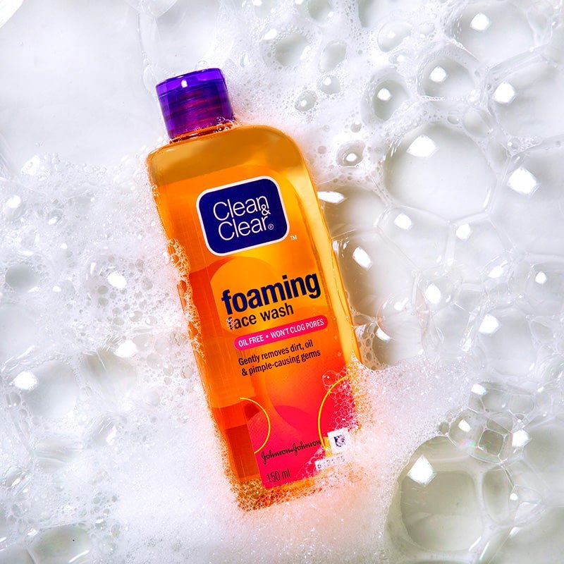 Clean & Clear Foaming Face Wash - 100 g